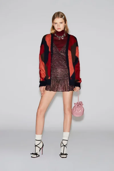 Look 27